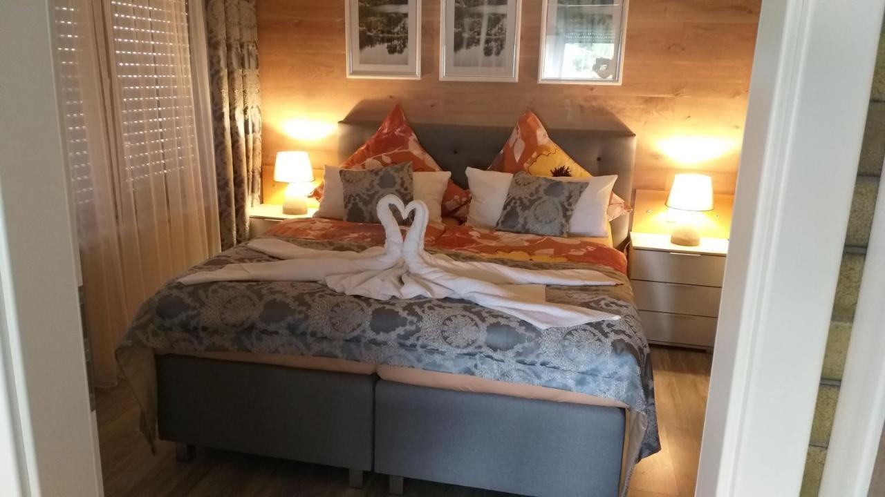 Moselina Ferienwohnungen Sankt Aldegund Ngoại thất bức ảnh